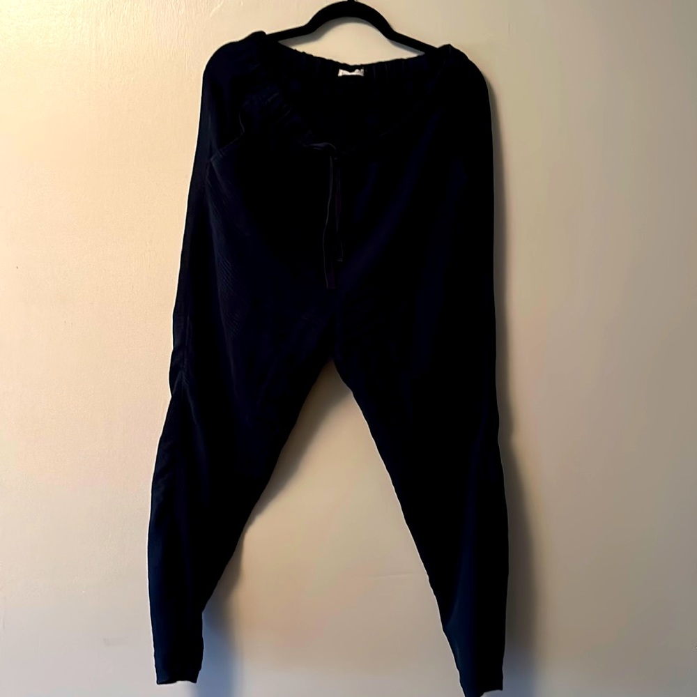 Eileen Fisher black / blue seersucker 100% organic cotton drawstring waist pants